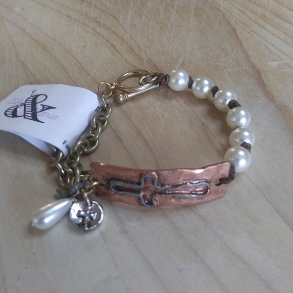 Pearls, Chains and Copper Cross Bracelet | New - Picture 3 of 5